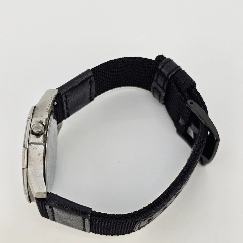 VTG Timex Men's Watch 38MM New Black Nylon Bands New Battery LIGHT‎ NOT WORKING
